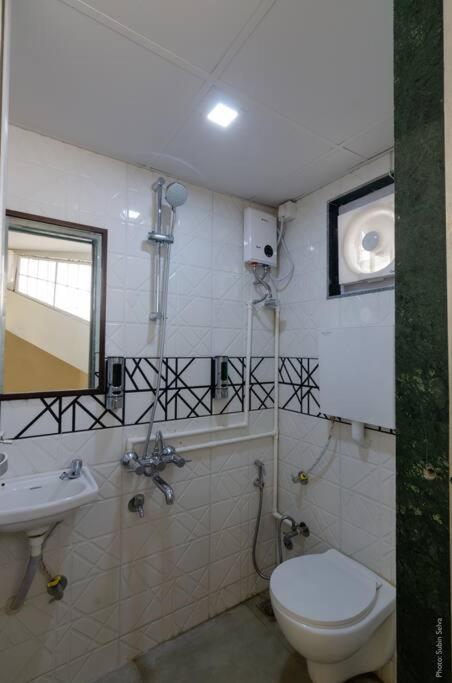 Apartment Glass House 1bhk Khar W By The Company Mumbai