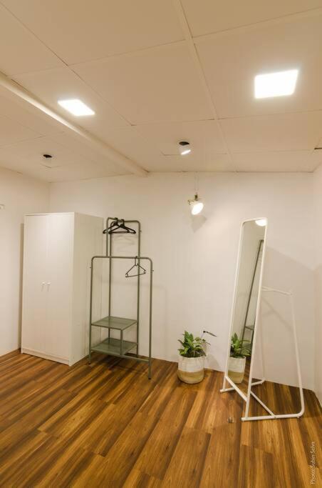 Glass House 1bhk Khar W By The Company