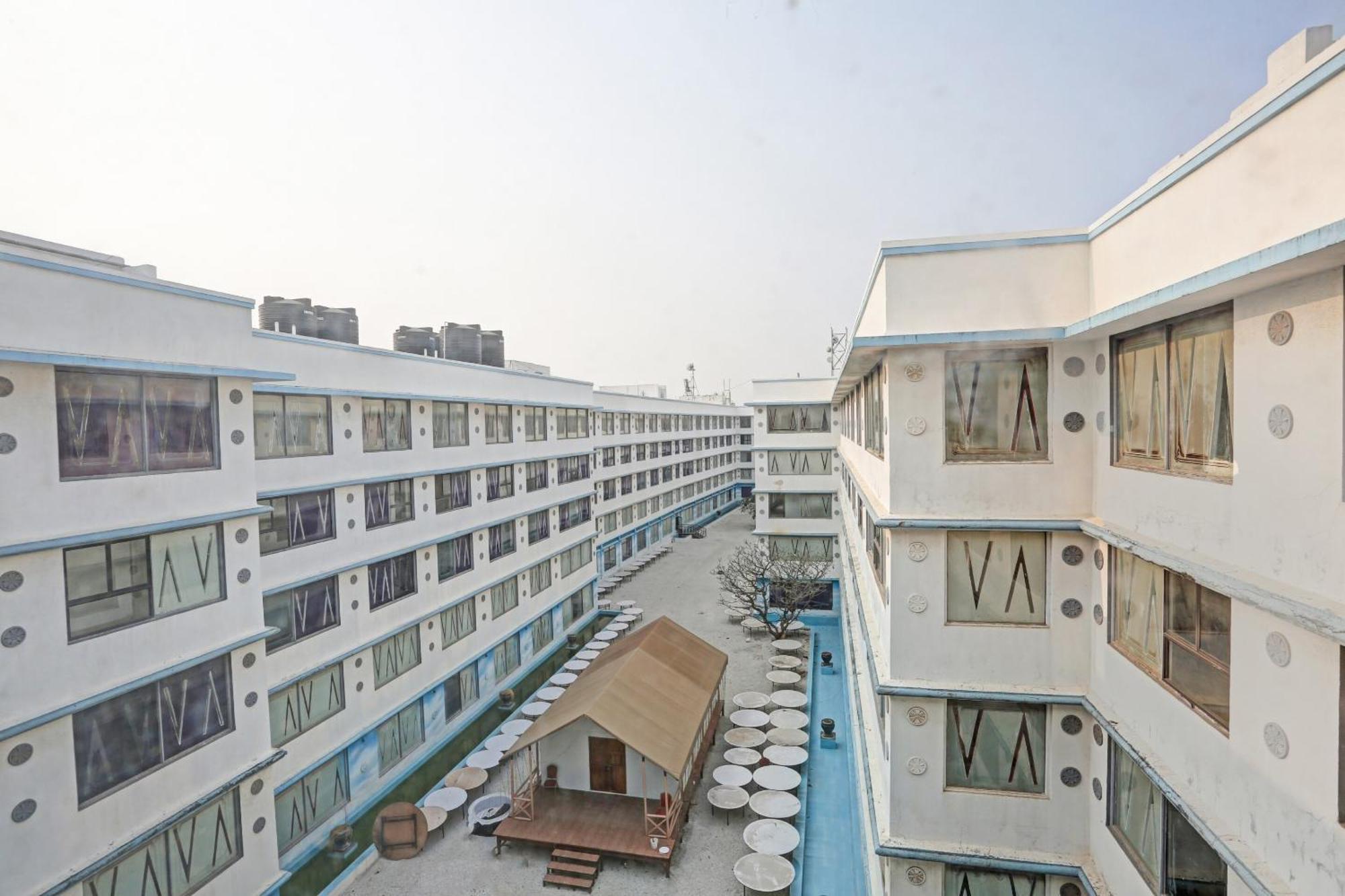 Townhouse Royal Palms Hotel 4*