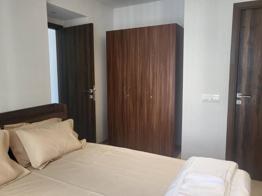 Robin 3-1bhk With Sofa Bed * Mumbai