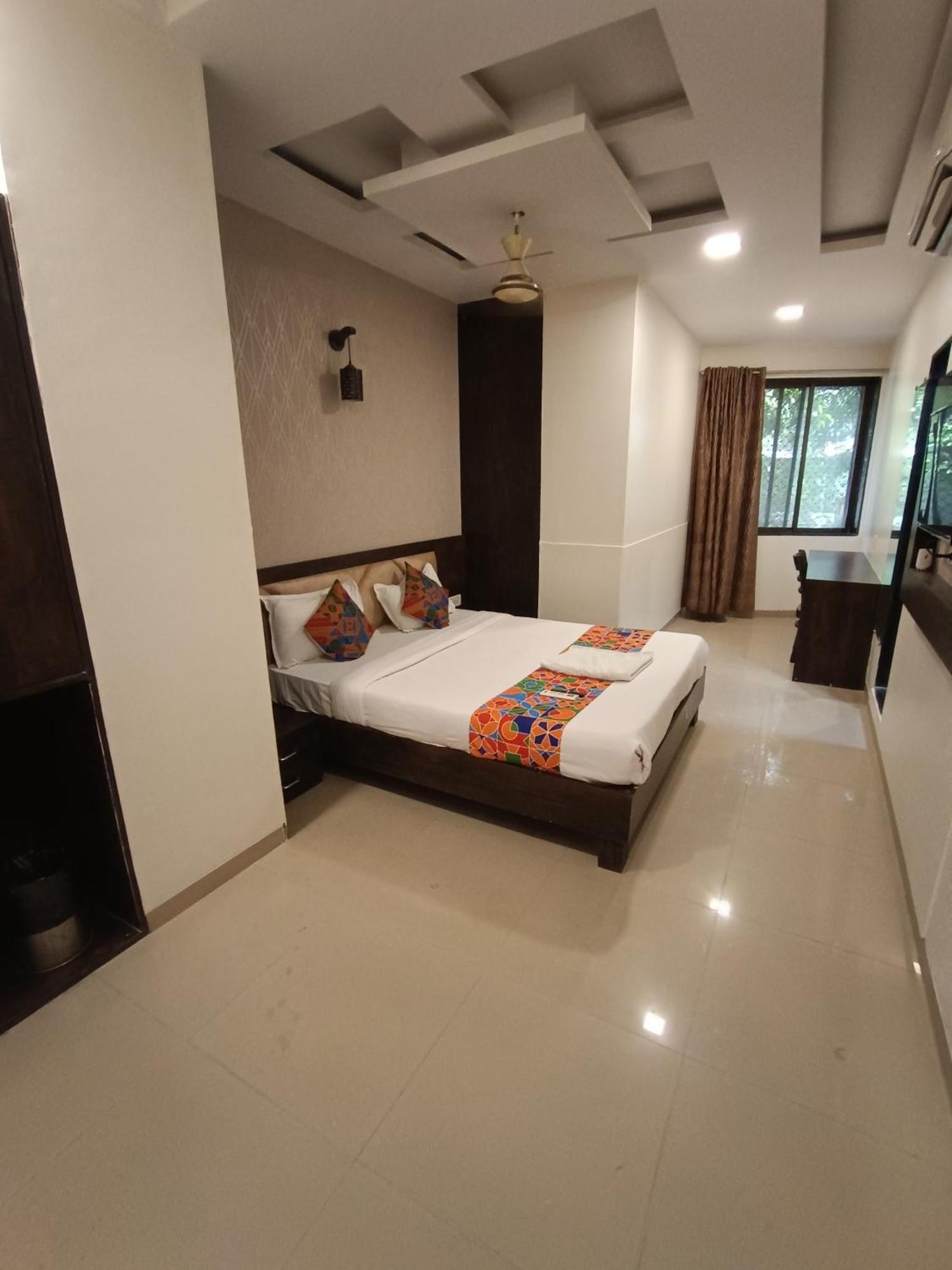 The Adore Palace - Near Airport & Visa Consultant Casa de hóspedes Mumbai