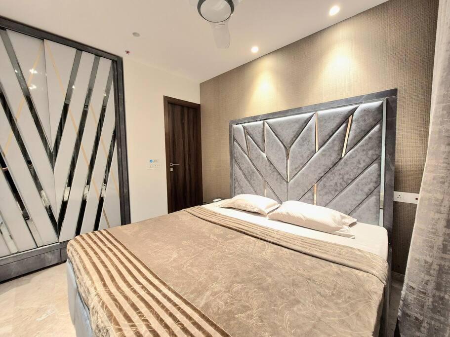 Luxury1bhk-mumbai Airport