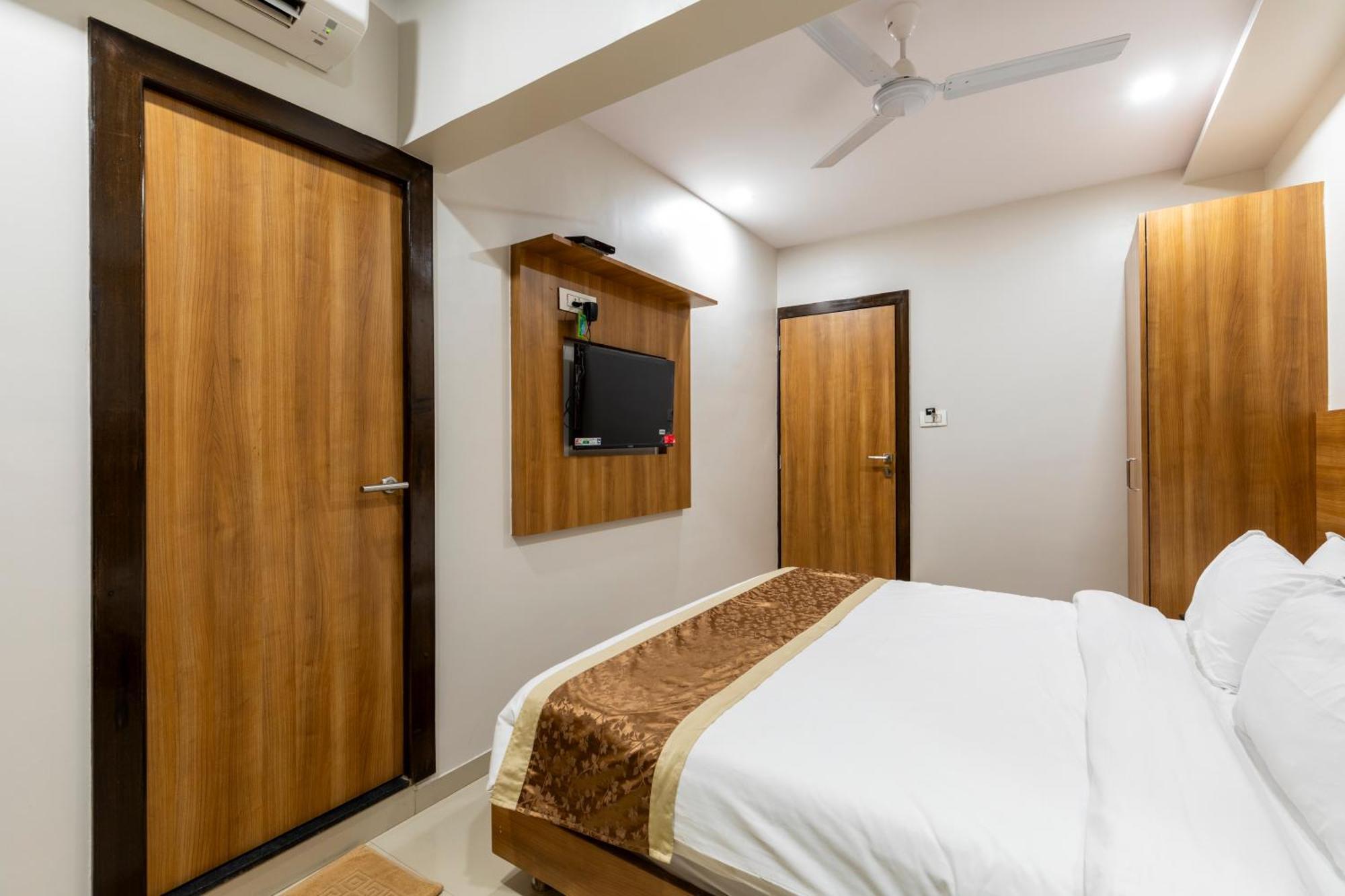 Hotel Embassy Park - Bkc Bombaim
