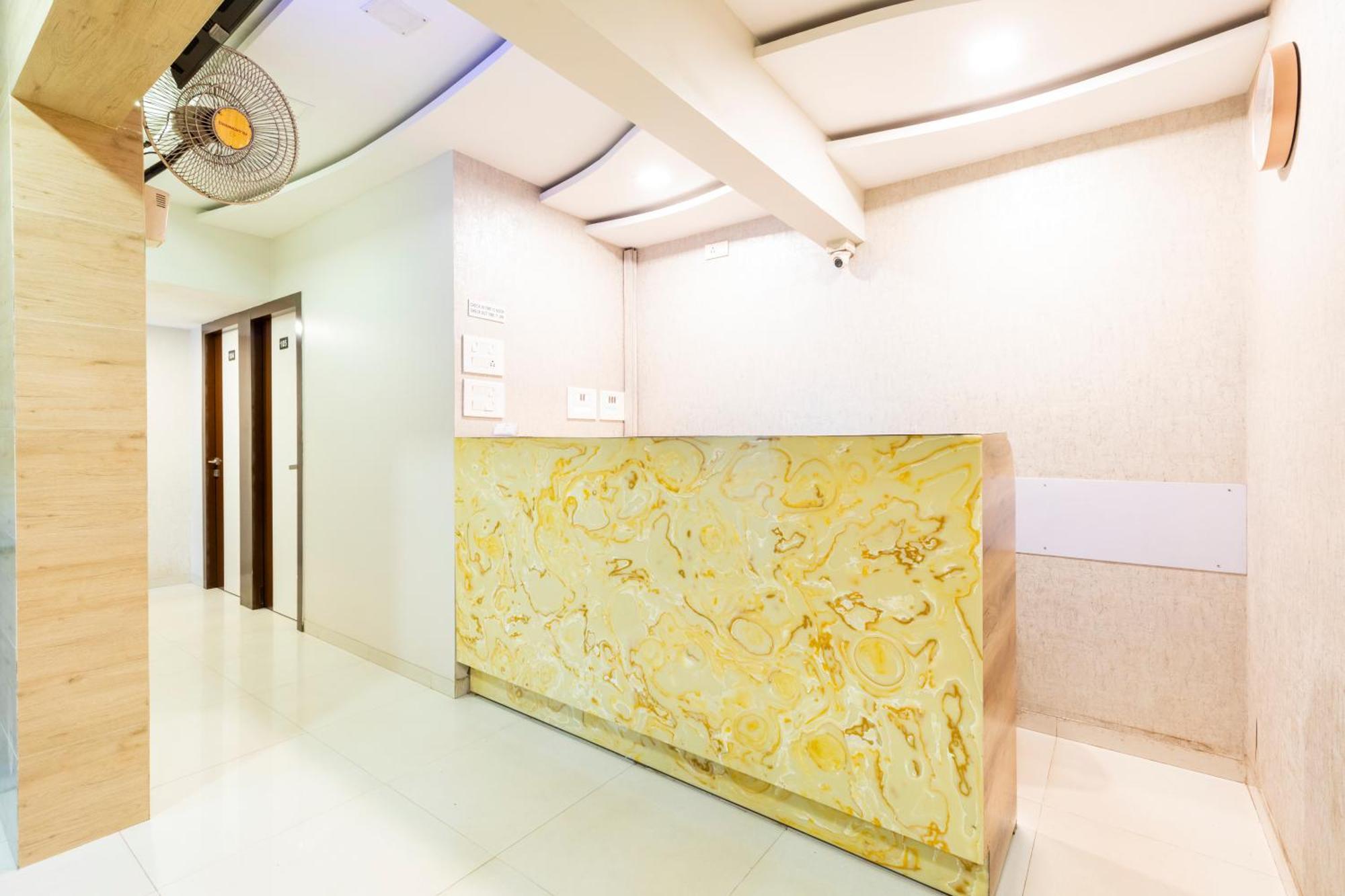 Embassy Park - Bkc Hotel