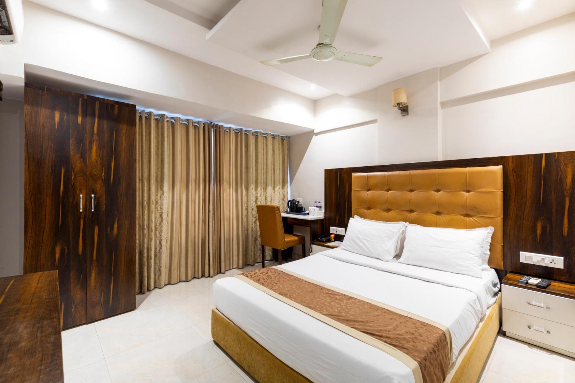 Hotel Embassy Park - Bkc