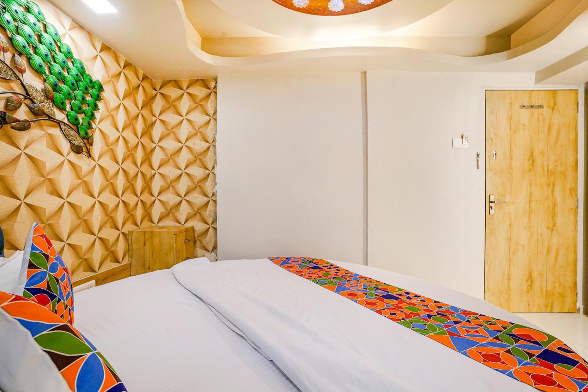 Fabexpress Amber Corp - Nr Nesco Exhibition Center Hotel 3*
