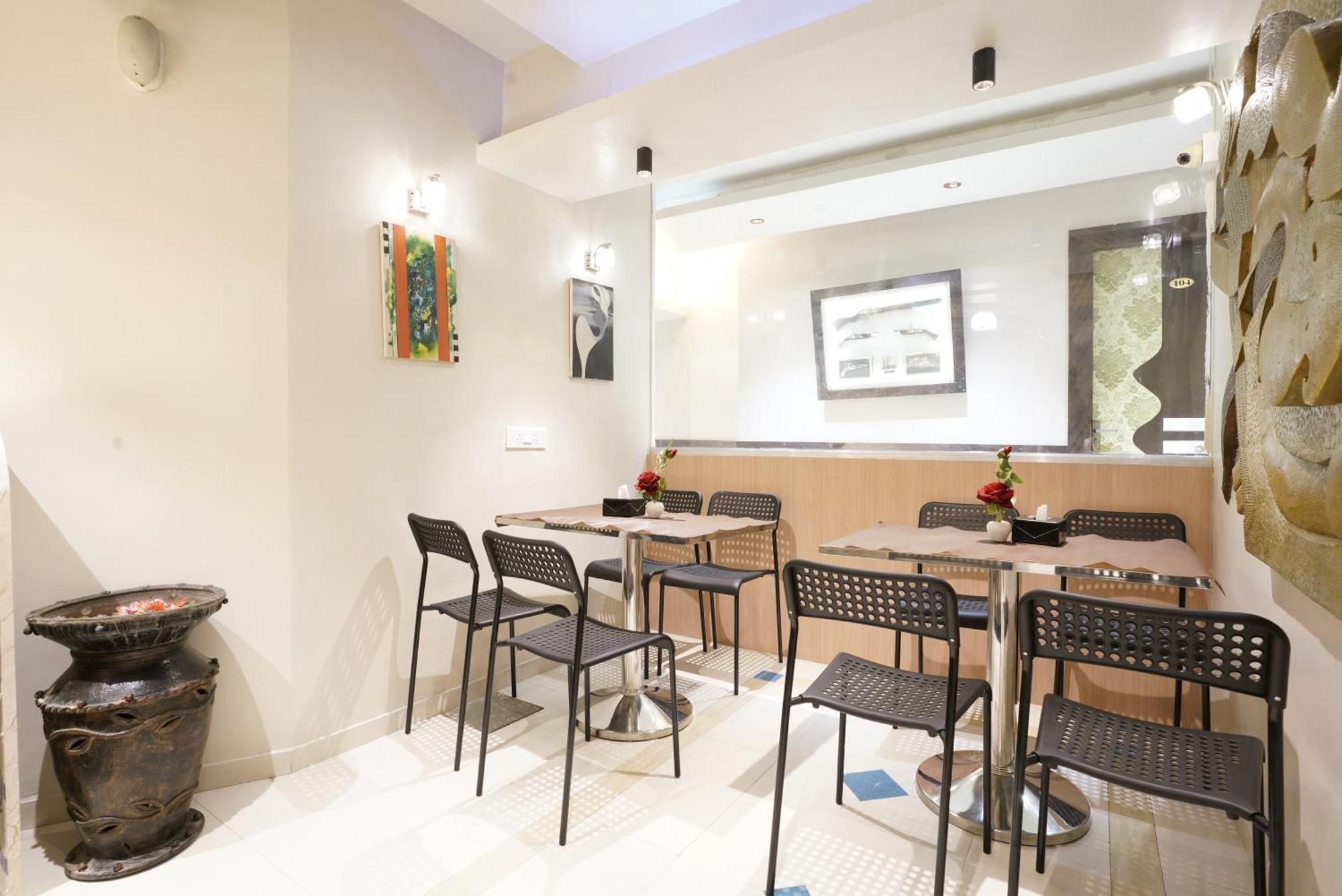 Grand Corp Inn, Near Nesco Exhibition Center 3* Bombaim