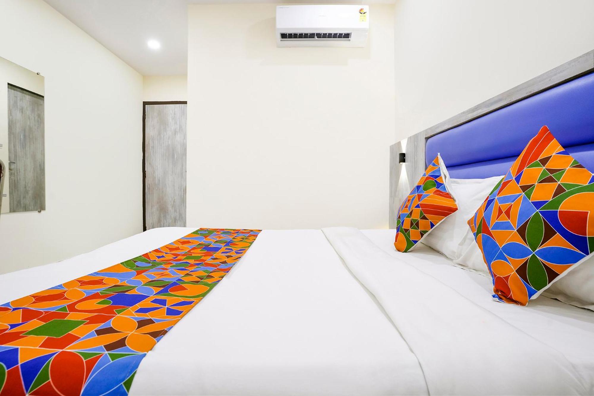 Hotel Fabexpress Good Luck Residency - Nr Nesco Exhibition Center 3*
