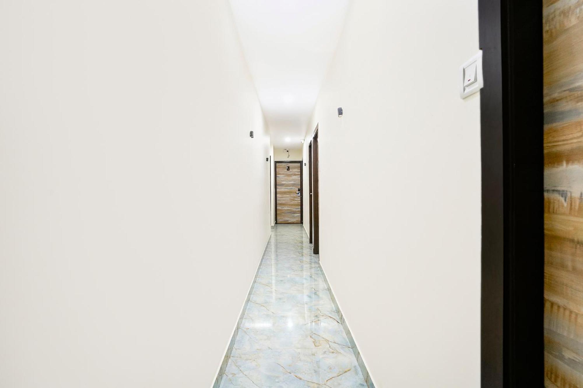 Fabexpress Good Luck Residency - Nr Nesco Exhibition Center 3* Mumbai
