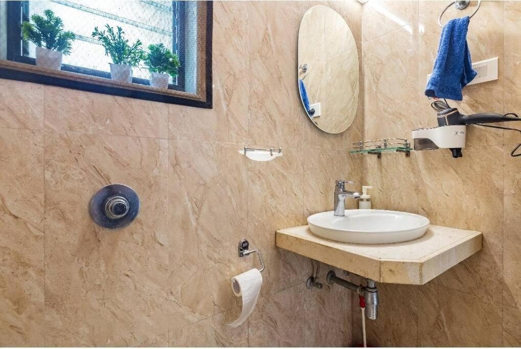 The Blue Abode 1 Bhk Santacruz W Apartment