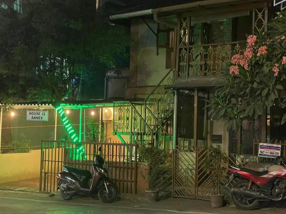 Cozy Pali Hill Bandra West *
