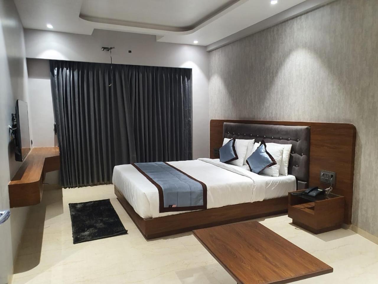 Vansh Paying Guest Pg * Mumbai