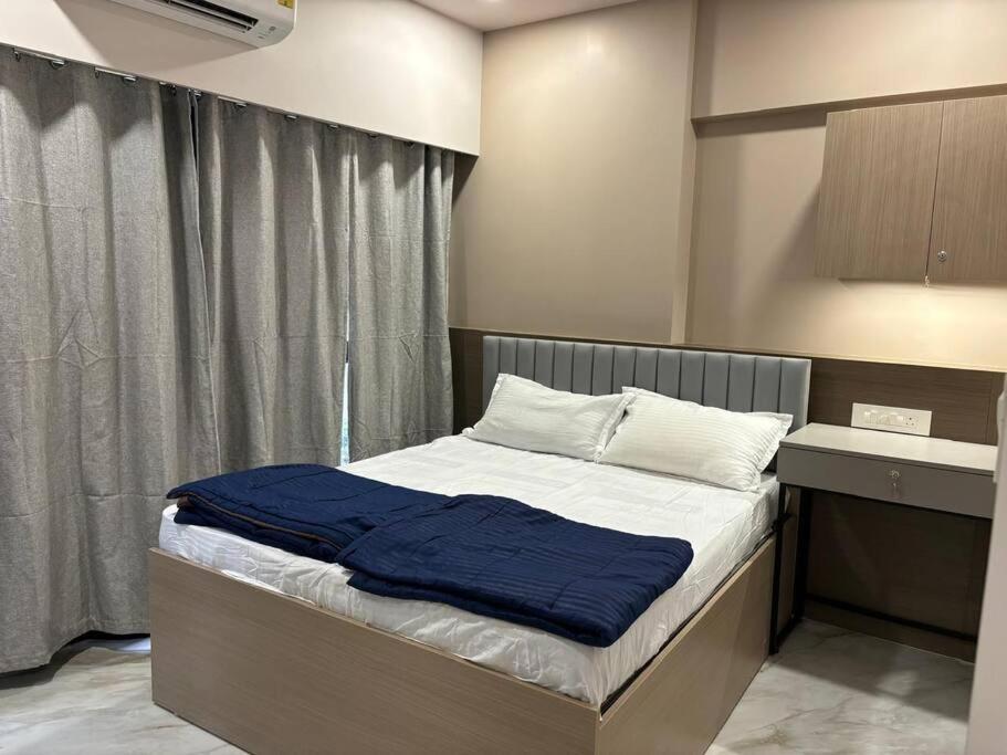 Downtown 2 Bedroom, Mahalakshmi 2102 Mumbai