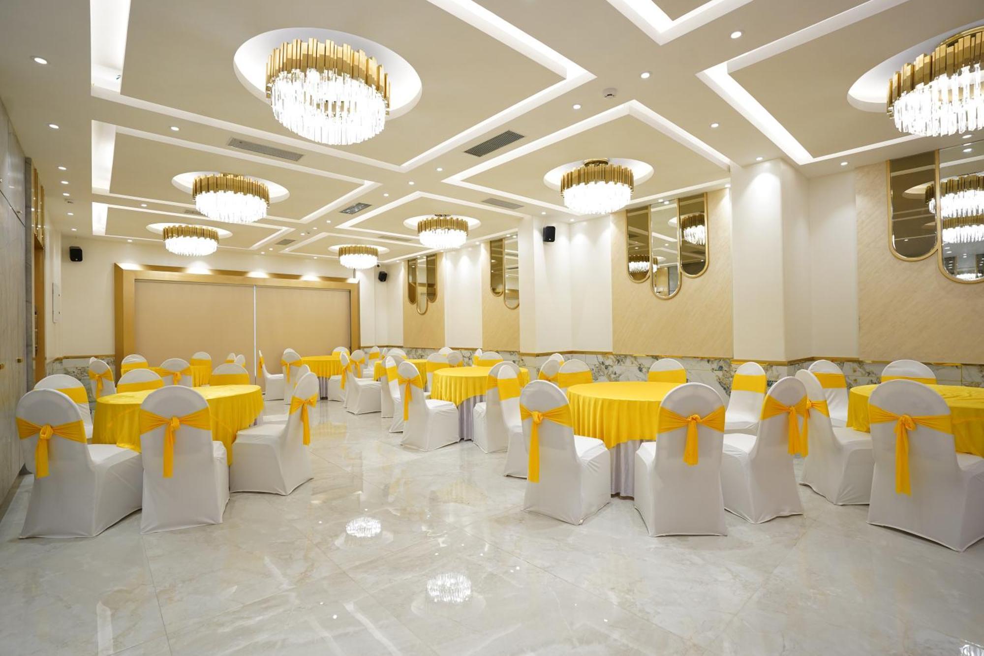 Hotel Residency Malad Mumbai