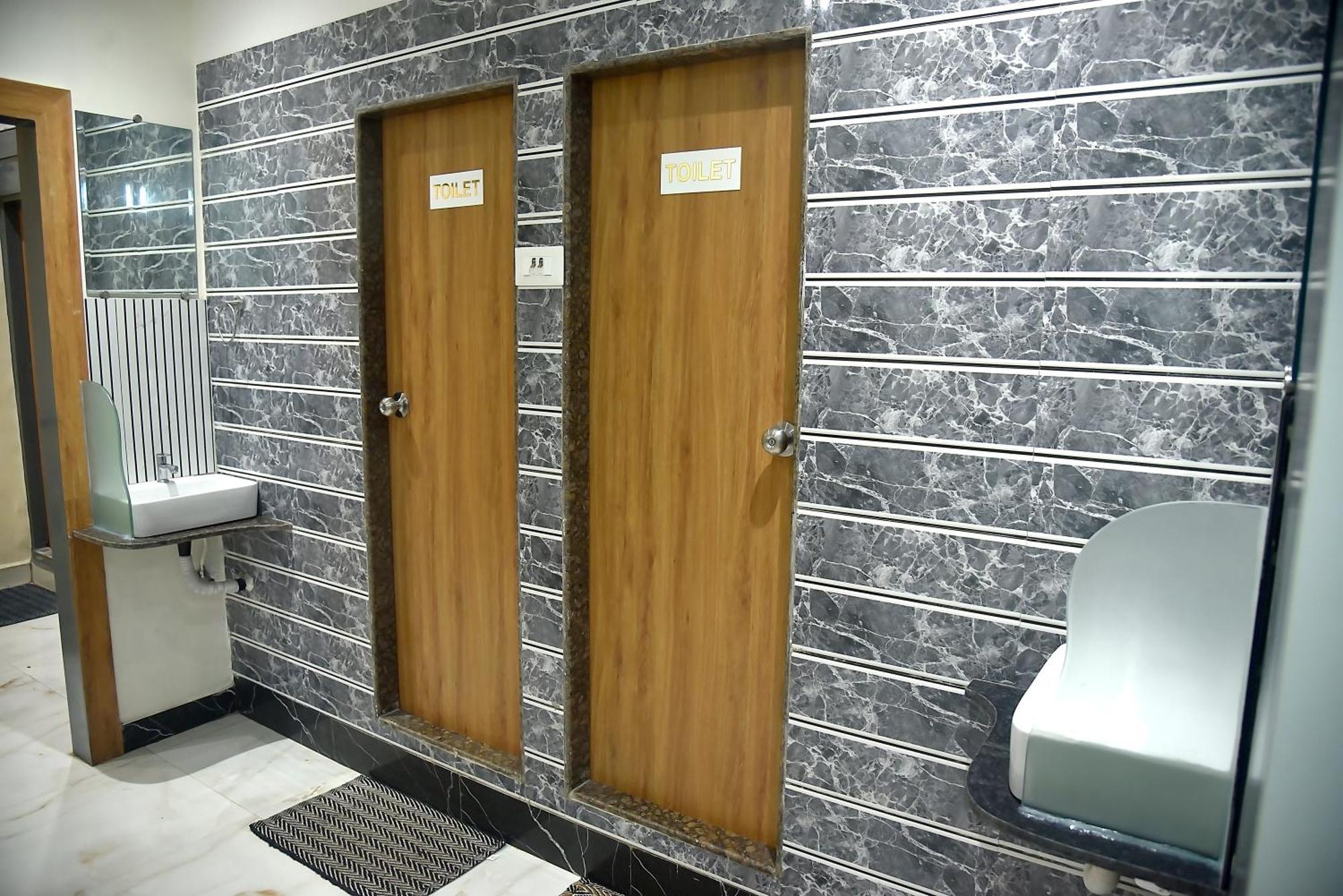 Vogue Near Nesco Exhibition Centre Apartment Mumbai