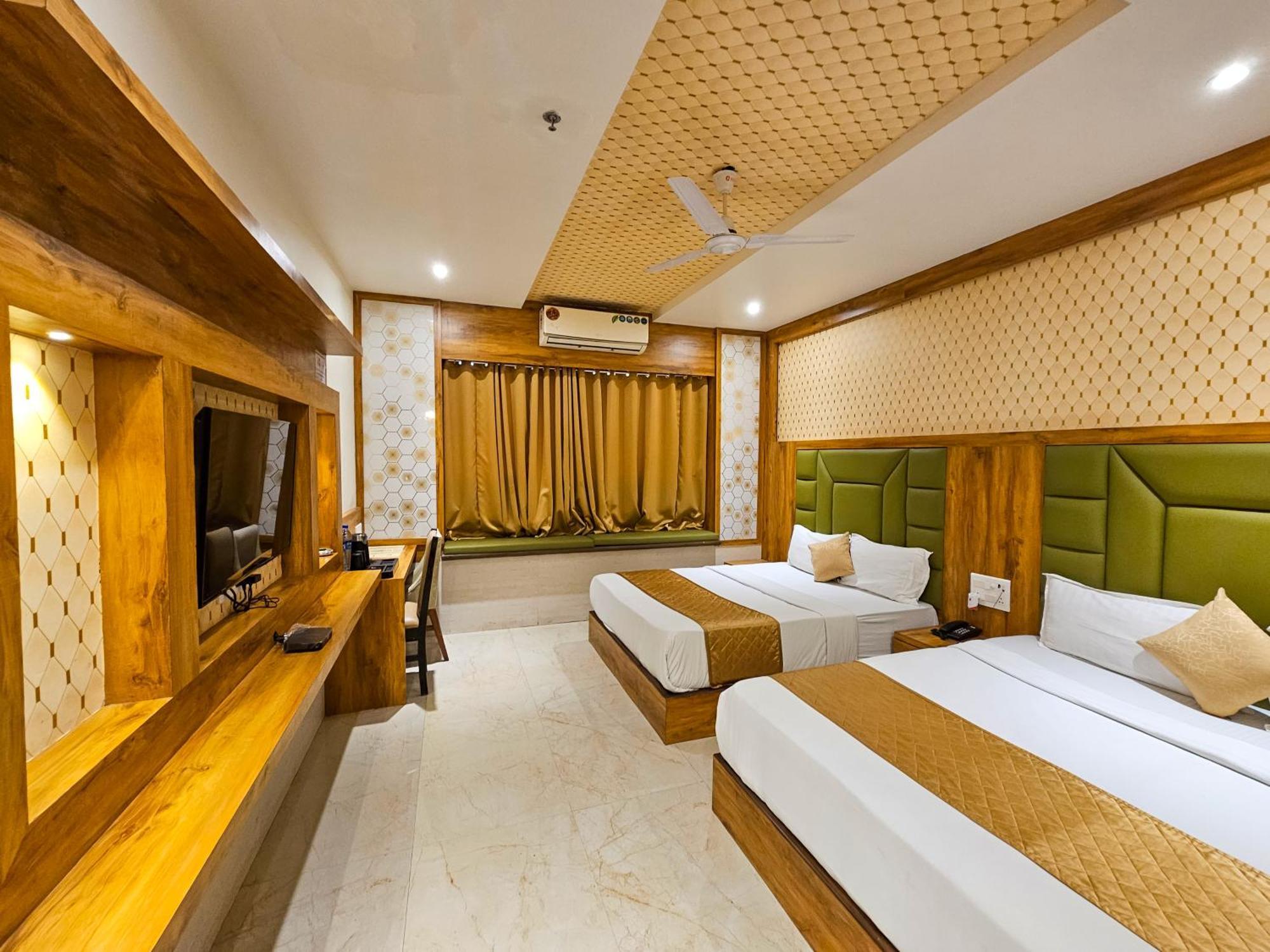 Hotel Bkc - Near Trade Center, Visa Consulate 3*