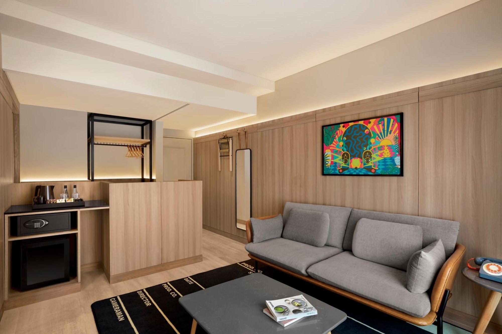 Hotel Moxy Andheri West Mumbai