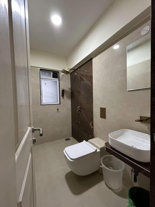 3 Bhk Santacruz 805 *