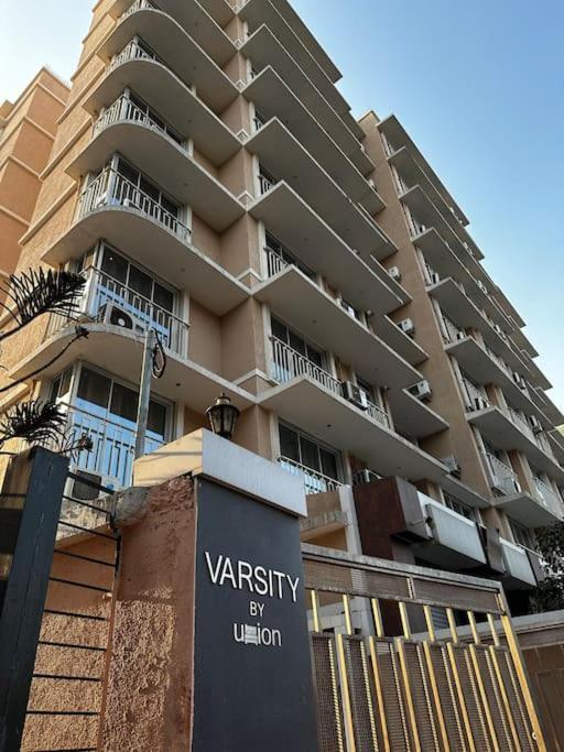 Apartment 3 Bhk Santacruz 805