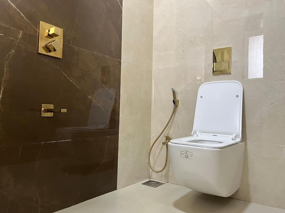 3 Bhk Santacruz 801 Apartment Mumbai