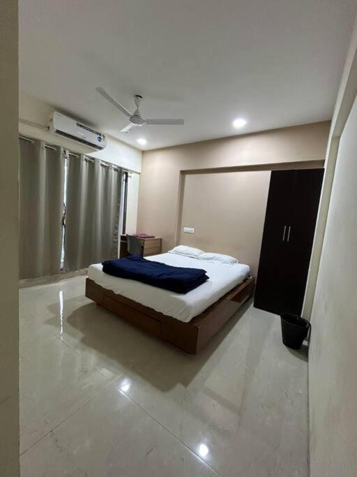 3 Bhk Santacruz 801 * Mumbai