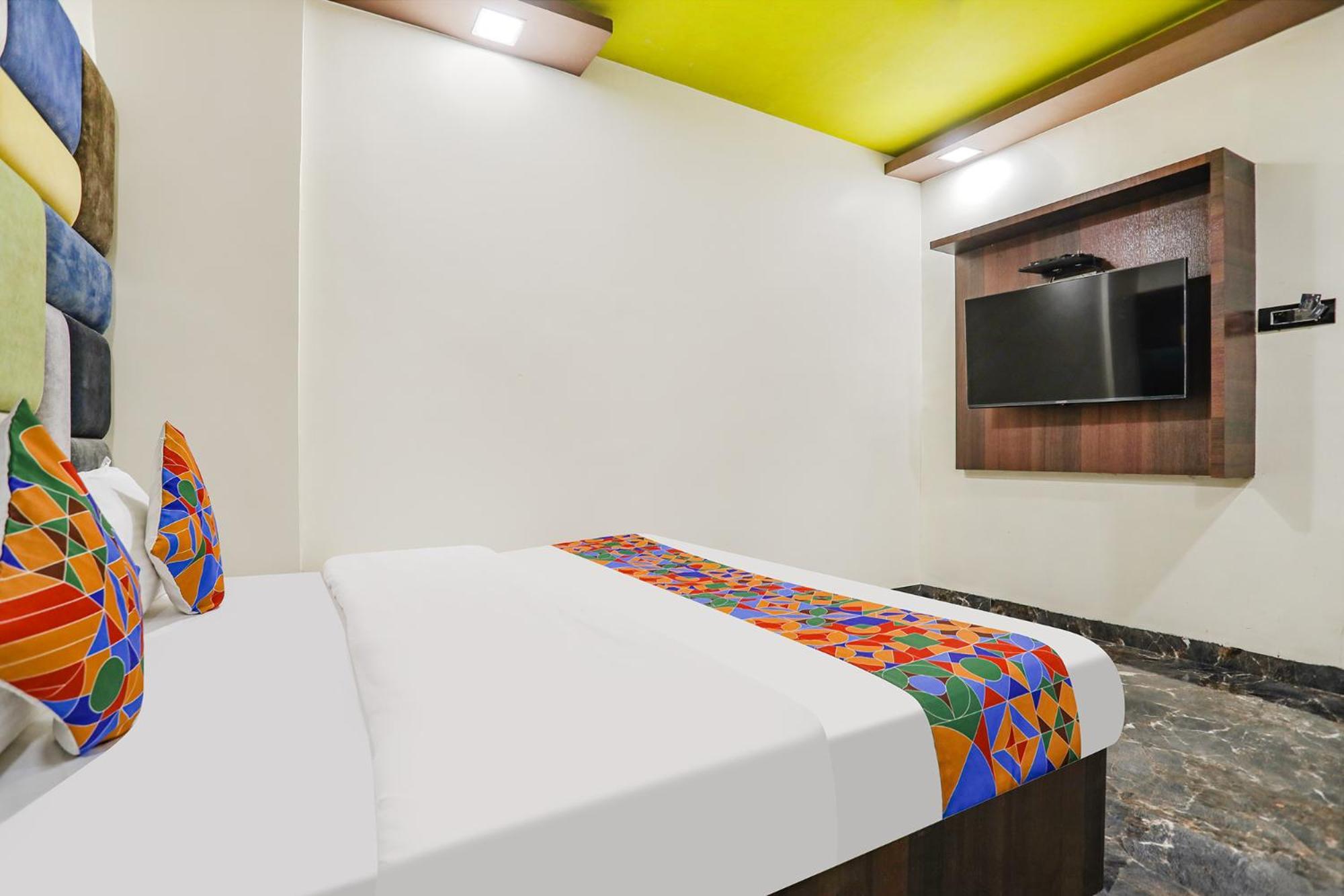 Fabexpress Versova Residency - Nr Kokilaben Hospital Hotel Bombaim