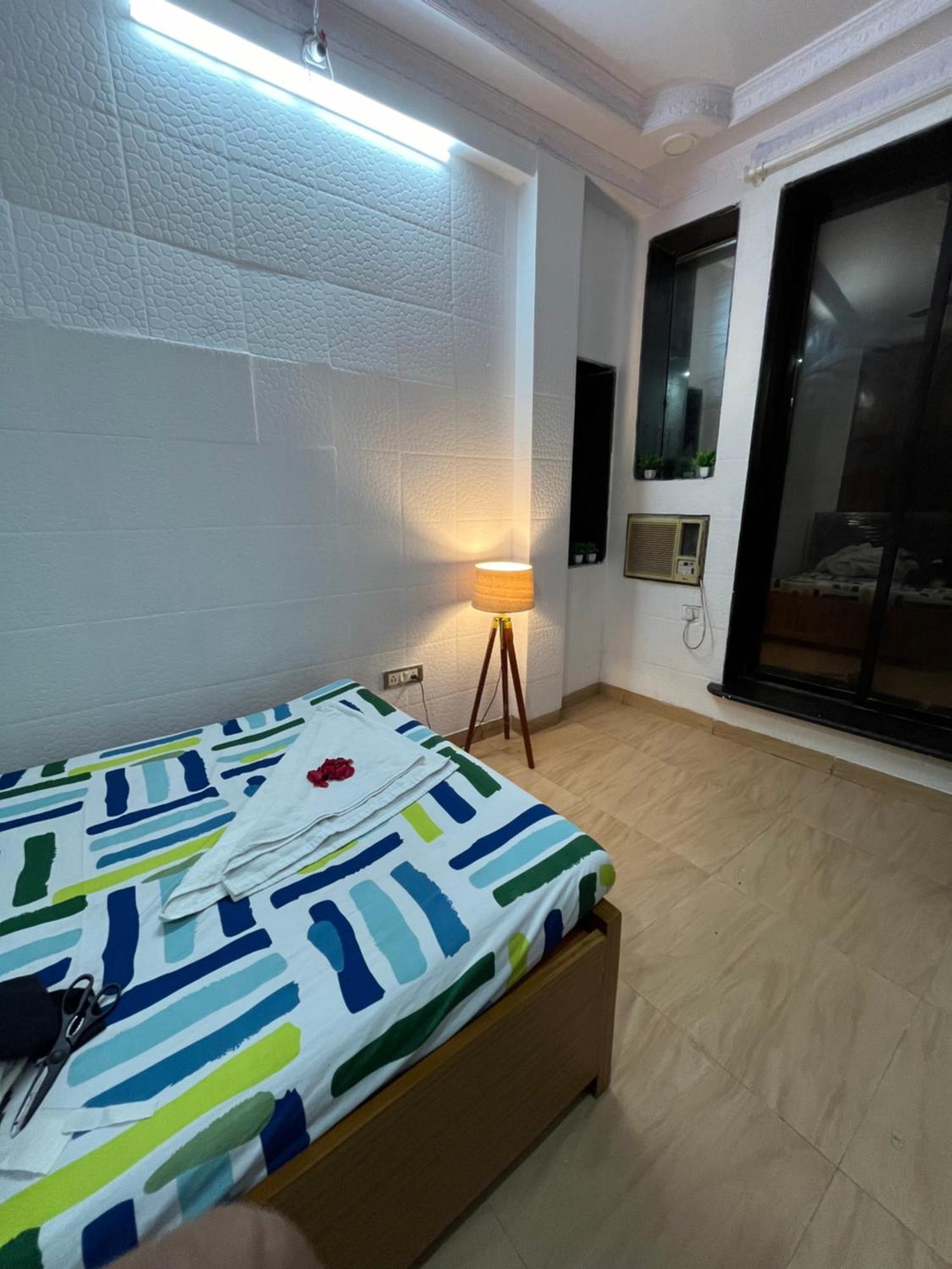 Budget Friendly 2bhk Flat At Pali Hill Bandra Mumbai