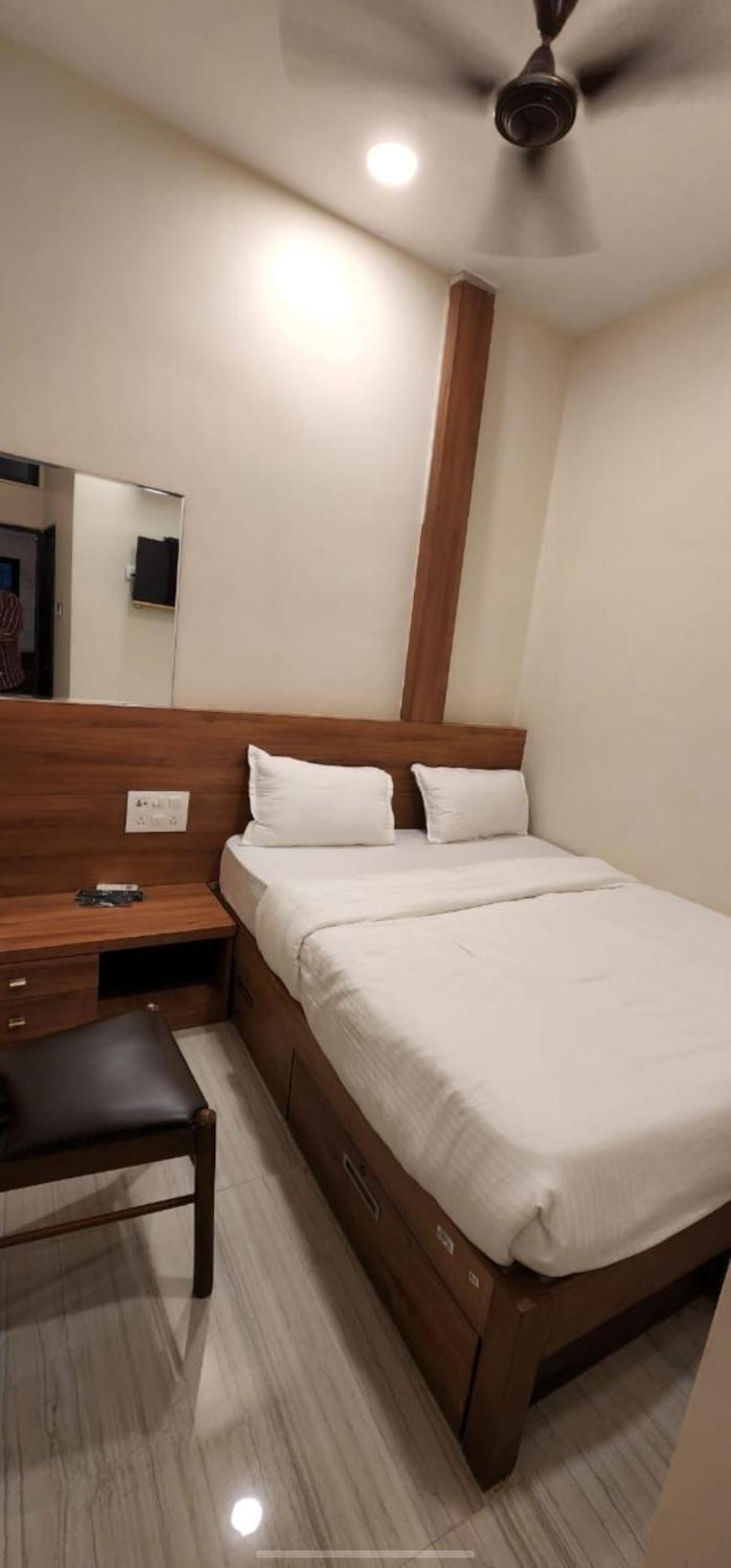 Peace Point Hotel Mumbai