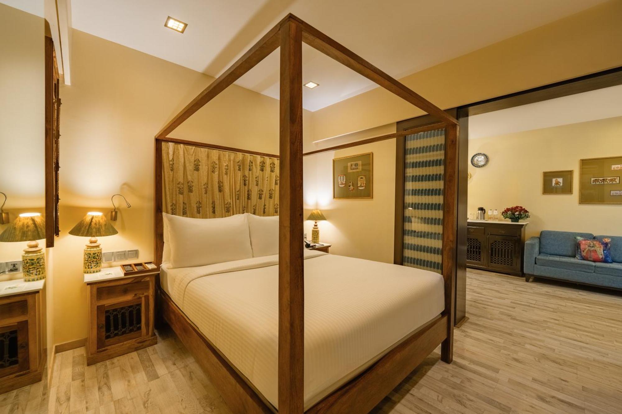 The Shalimar Hotel, Kemps Corner Hotel 4*