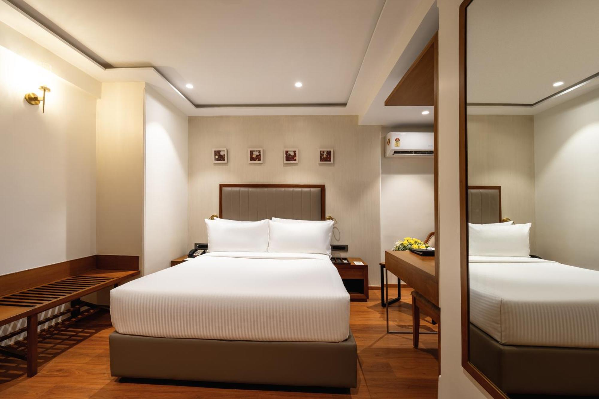 The Shalimar Hotel, Kemps Corner Hotel