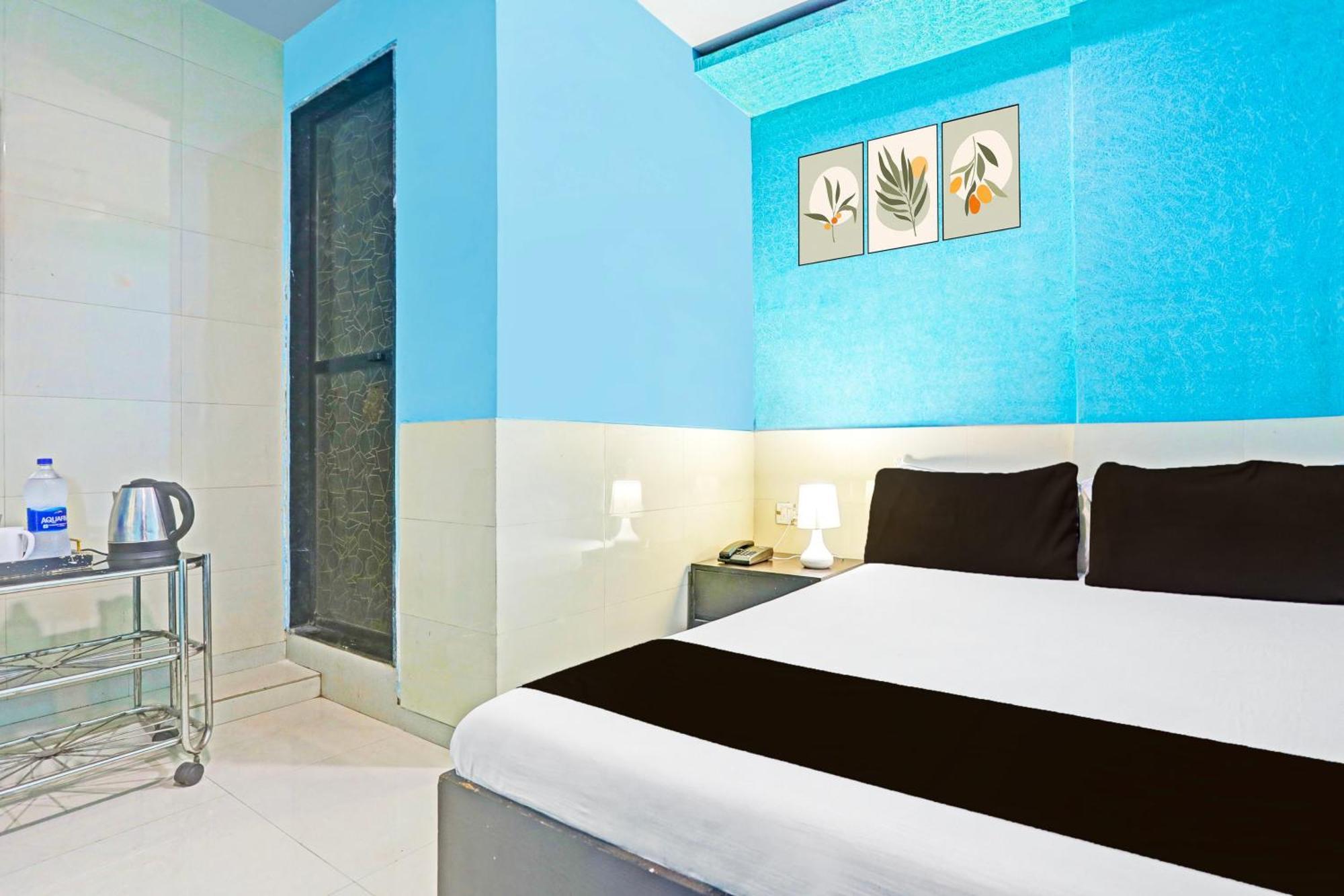 New Shree Niwas Hotel