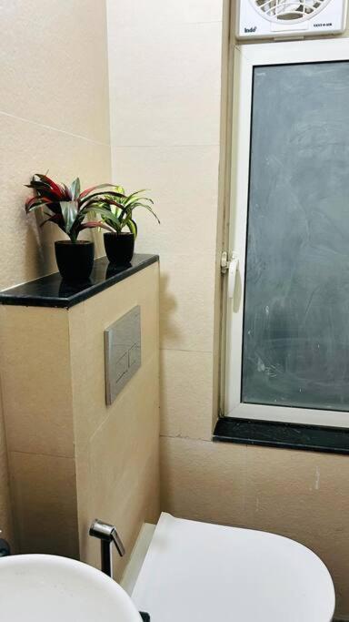 Cozy 1bhk Near Nesco, J Pmorgan Mumbai