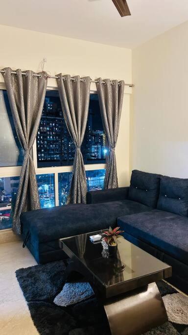 Apartment Cozy 1bhk Near Nesco, J Pmorgan