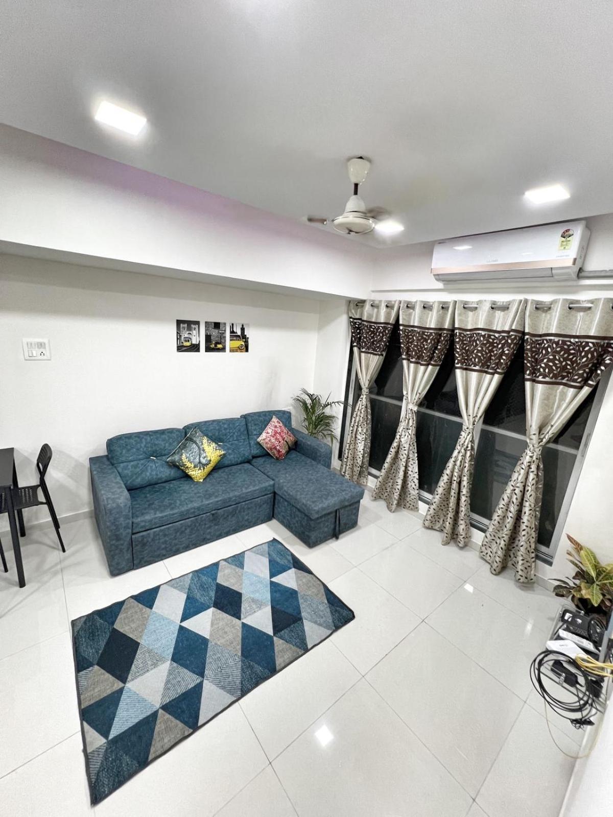 Apartment 1 Bhk Near Kokilaben Ambani Hospital