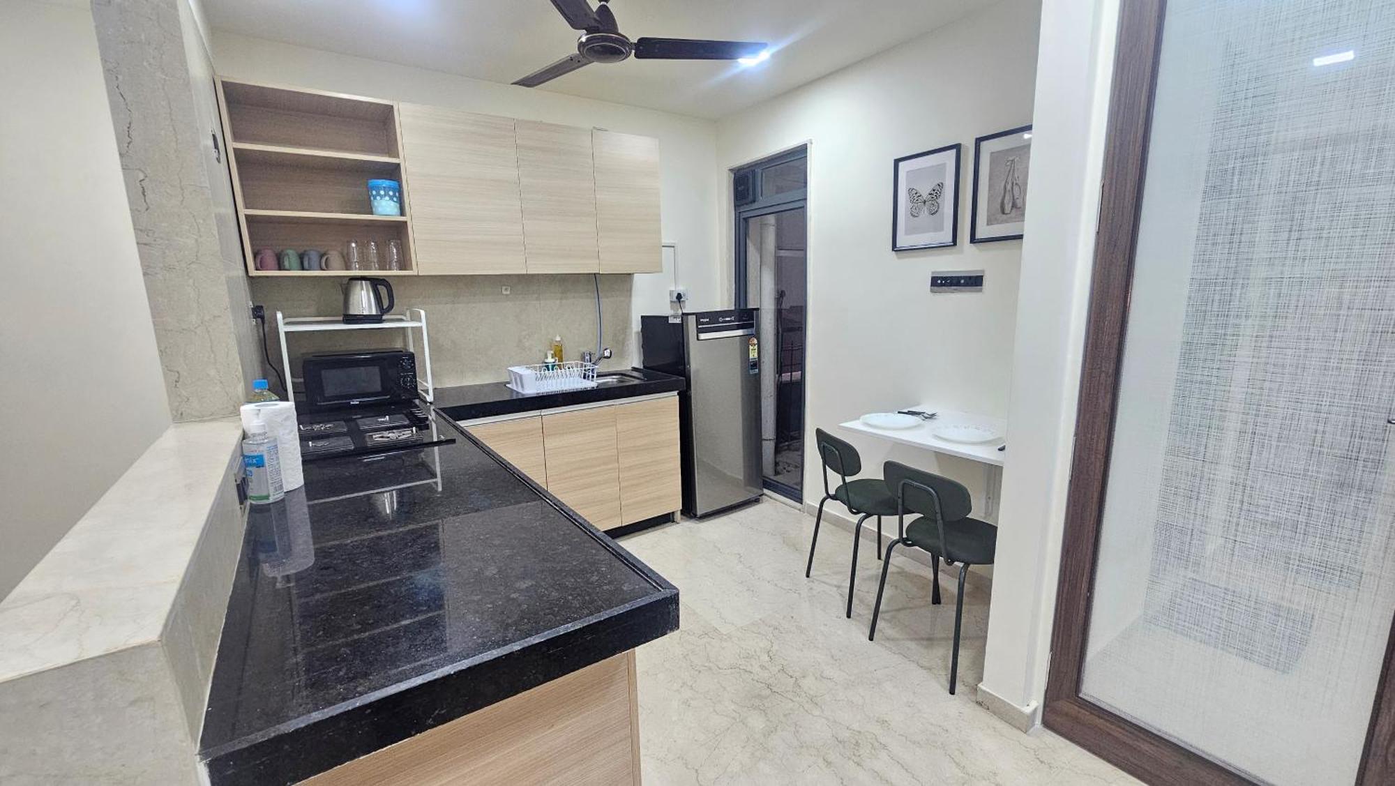 Apartment Lite - Kurla West