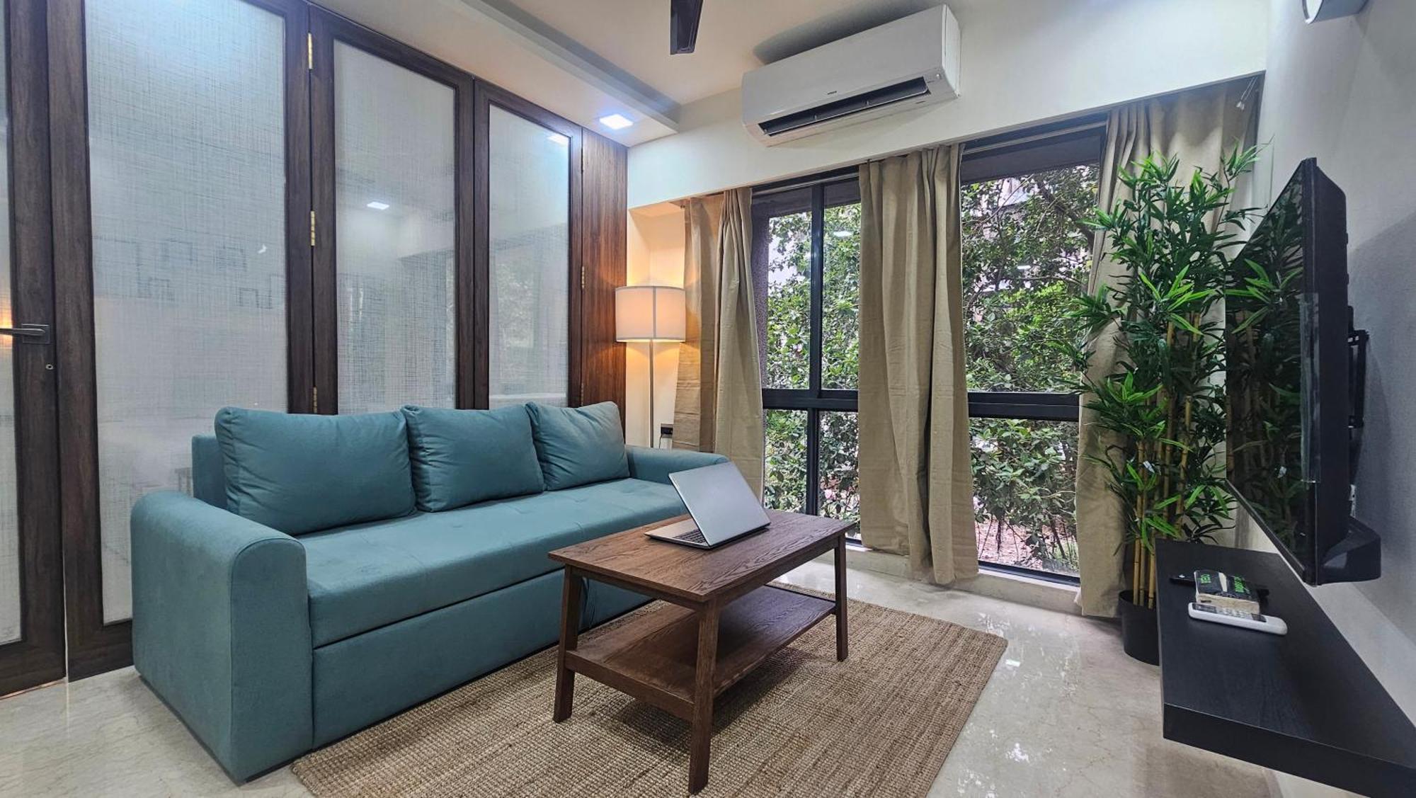 Lite - Kurla West Apartment Mumbai