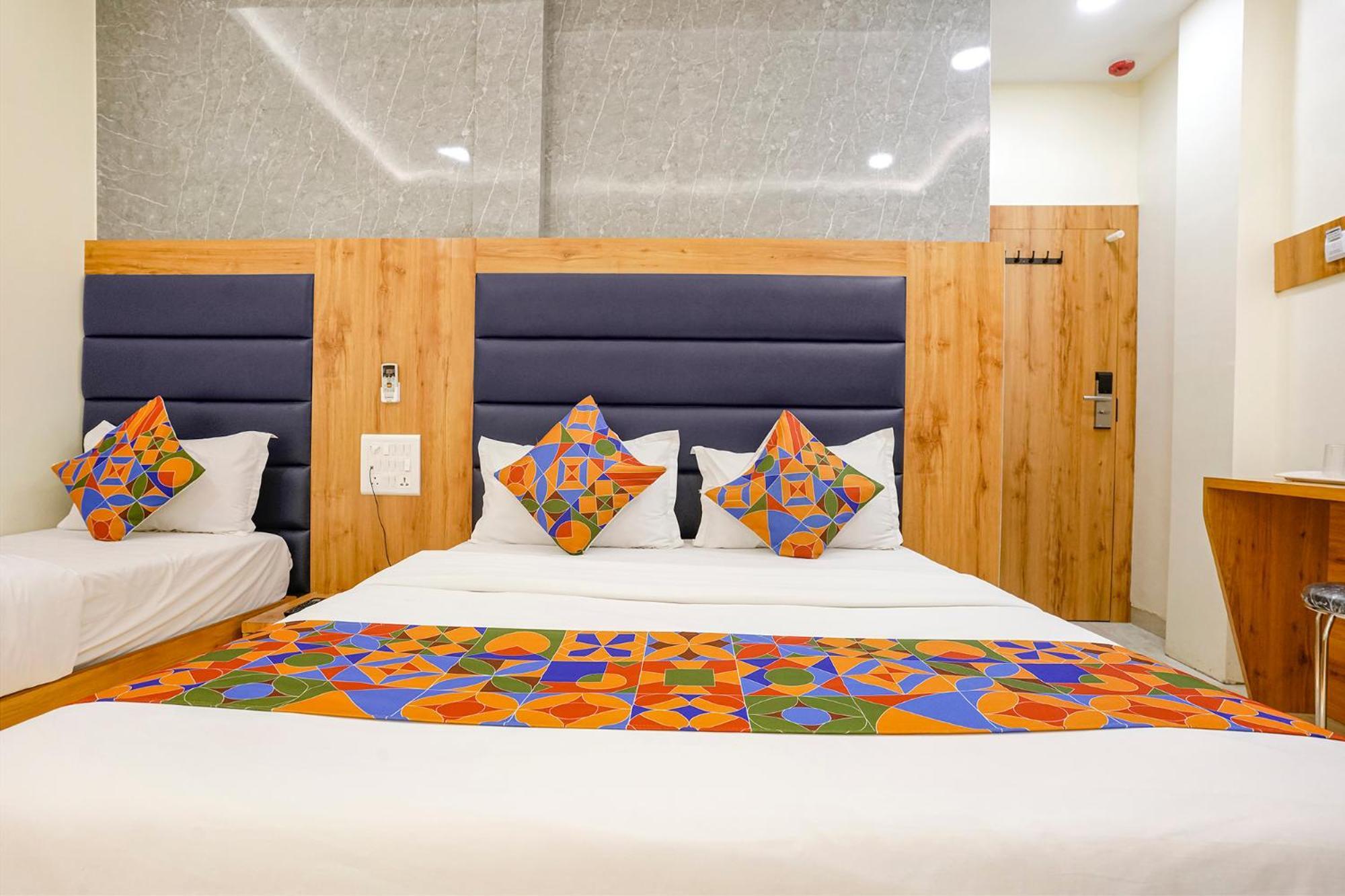 Fabhotel National *