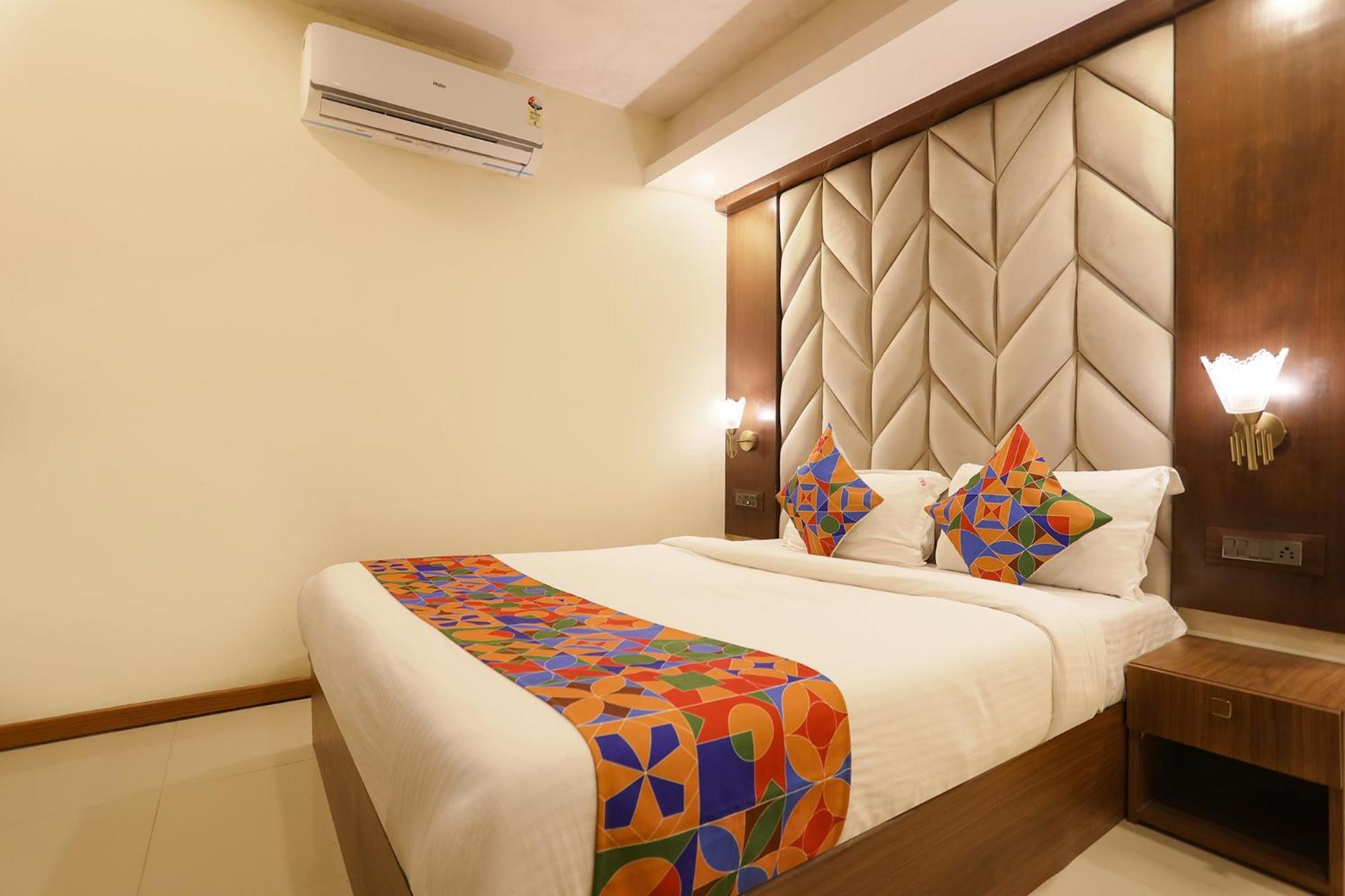 Hotel Fabhotel Rio - Nr International Airport