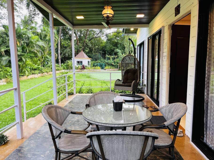 Villa Verandah Shubh 2bh With Jacuzzi Mumbai