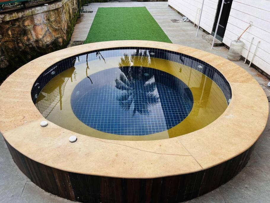 Verandah Shubh 2bh With Jacuzzi * Mumbai