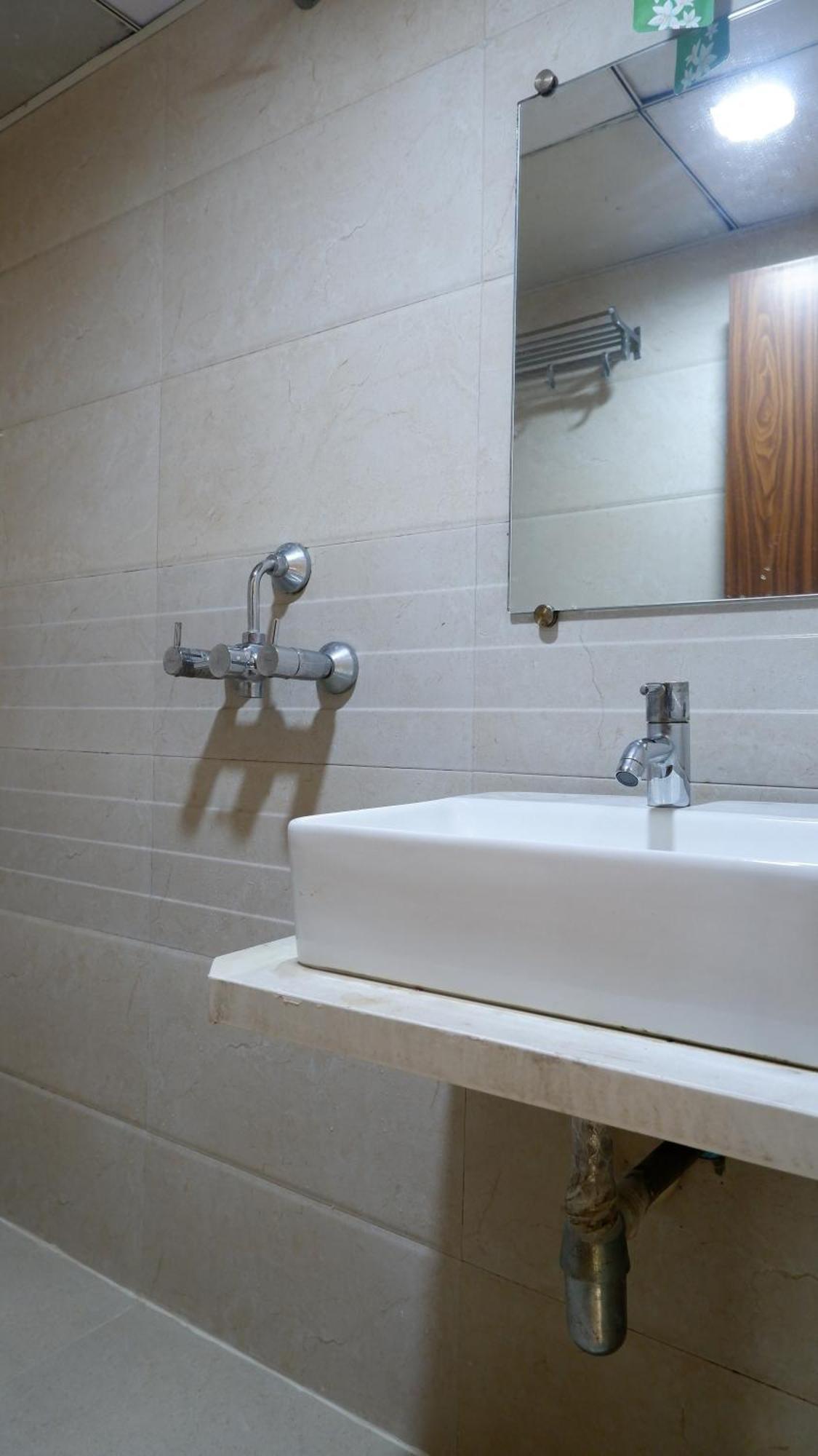 Artusinn Midc Andheri East Hotel 3*