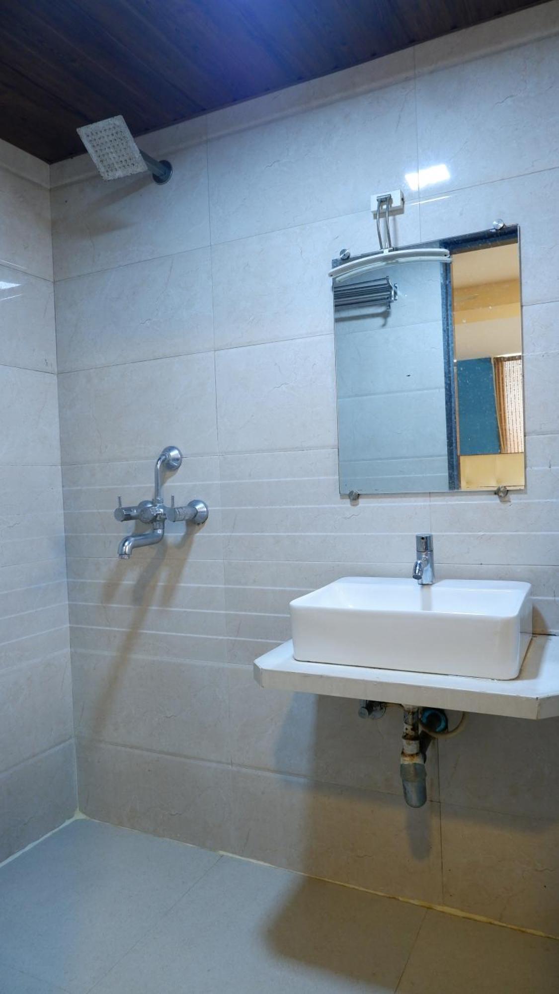 Artusinn Midc Andheri East