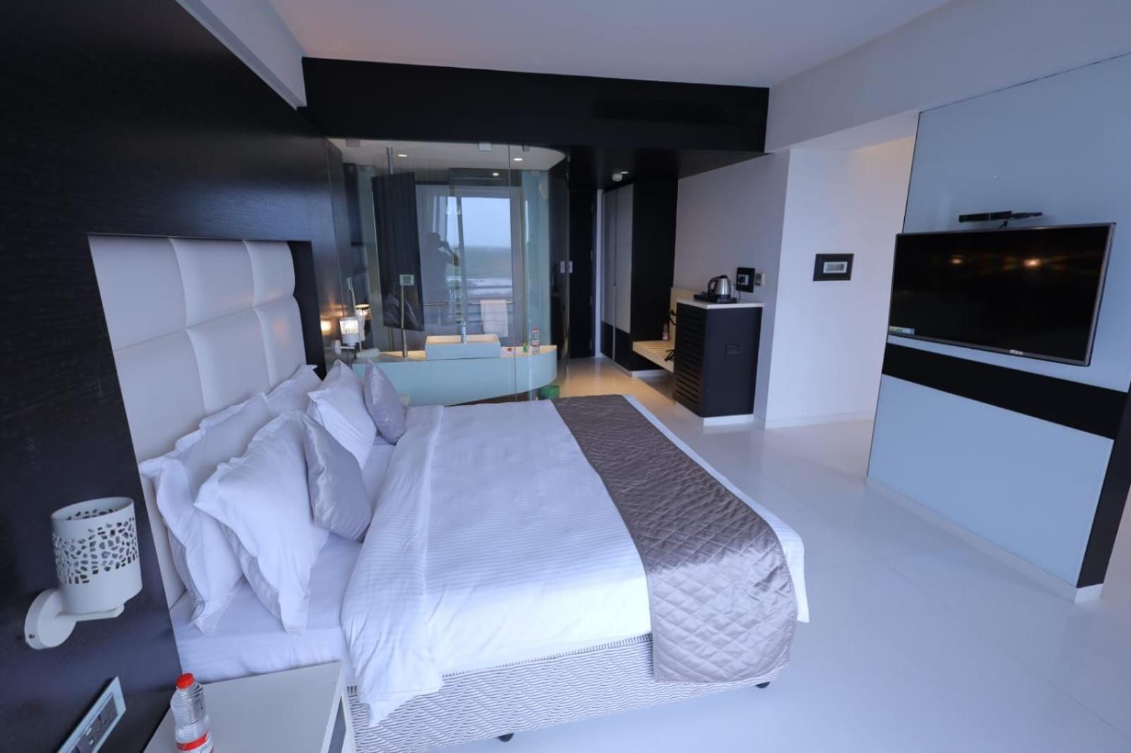 Muza 4* Mumbai