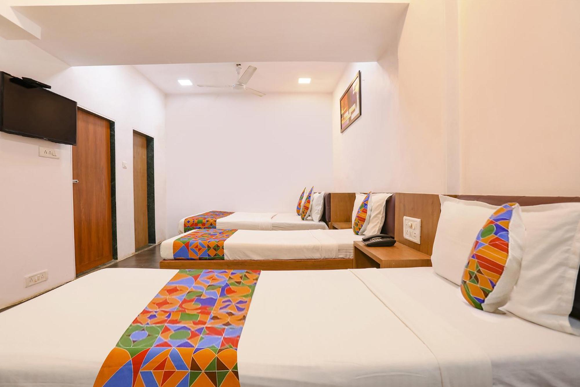 Hotel Fabexpress Aksa Mumbai