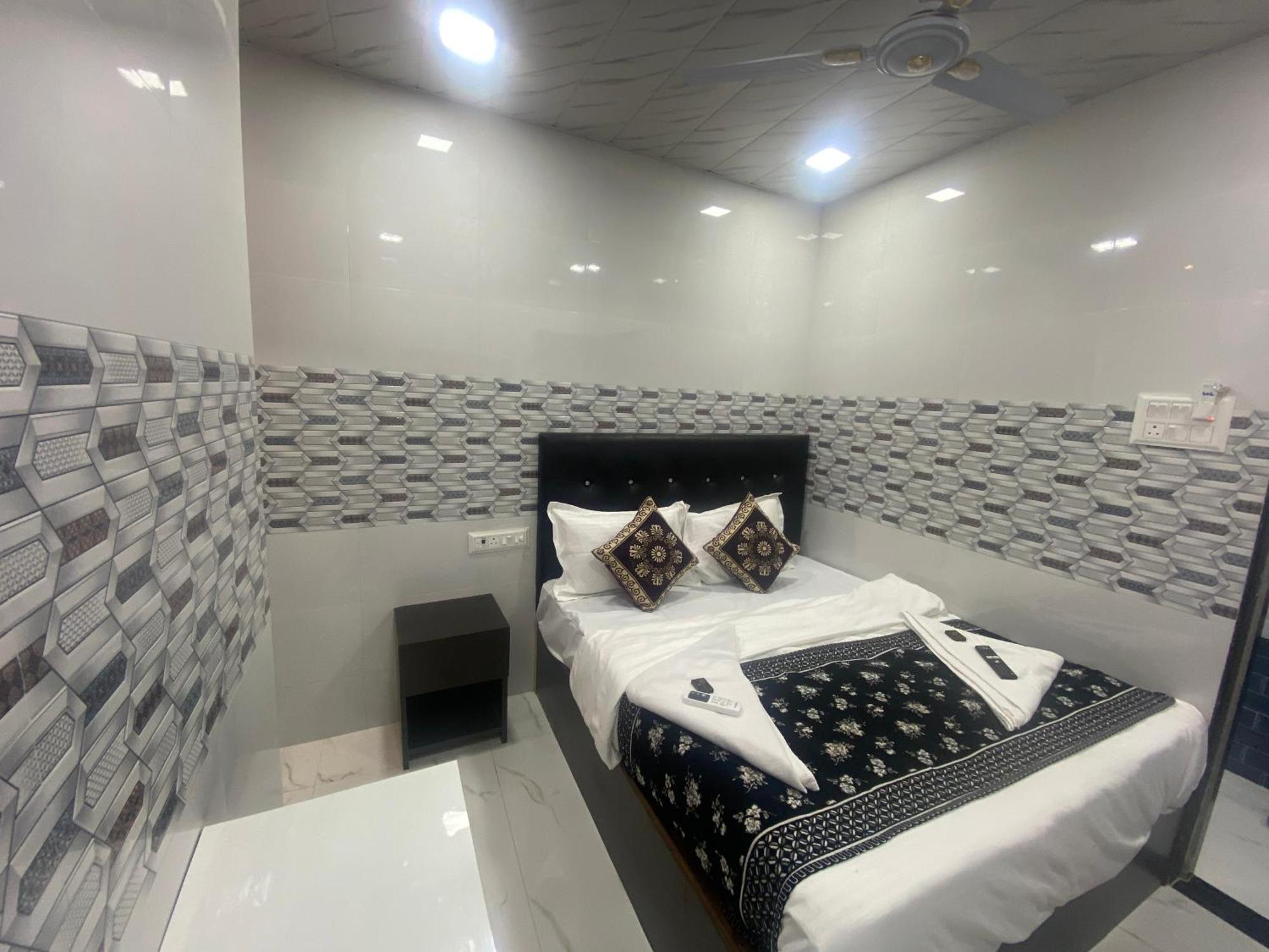 O Sai Residency 3*