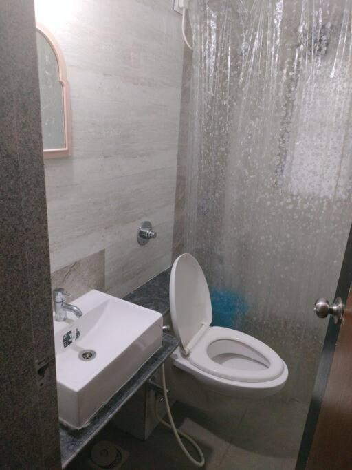 Spacious 1bhk Mindspace Malad W