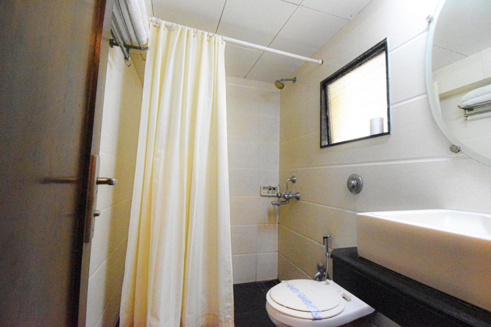 Kings International Juhu 3* Mumbai