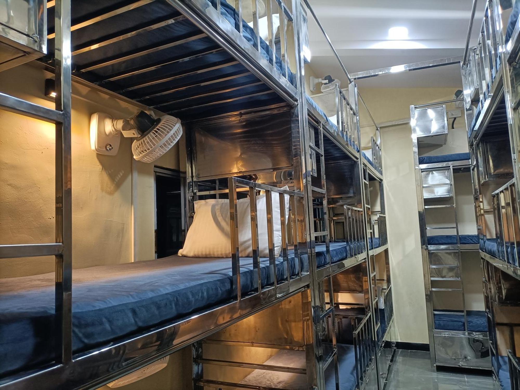 The Aroma Backpackers Hostel *