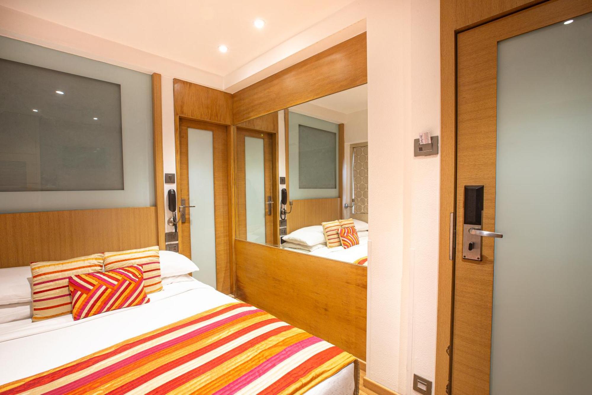 Bawa Continental Hotel 3*
