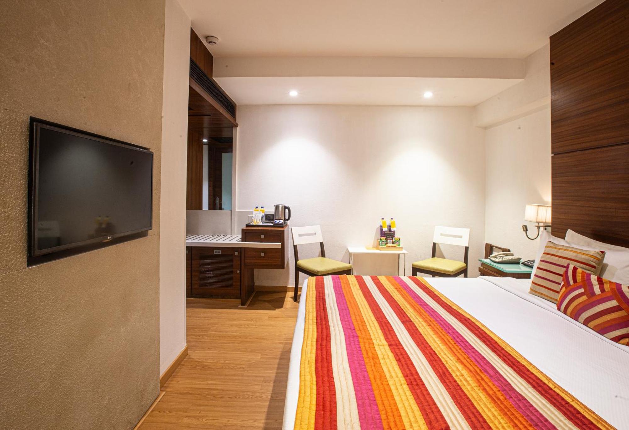 Hotel Bawa Continental